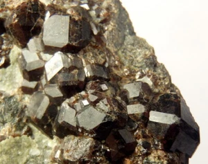 GARNET var. ANDRADITE interesting crystals !!! --- AZERBAIJAN Dashkesan /pc539 - Picture 1 of 6