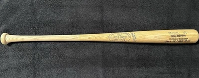 Bate de béisbol vintage Yogi Berra Louisville Slugger (Salón de la Fama MLB 1972) Foto 1 de 3