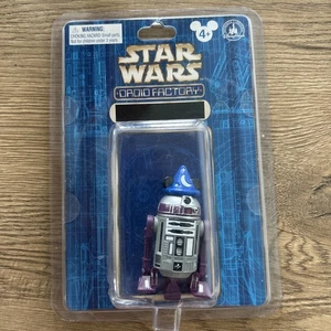 Figura de fábrica de droides R2-D2 de Star Wars de los parques de Disney con sombrero de mago Mickey NUEVO - Imagen 1 de 4