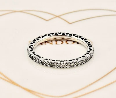 Nuevo Genuino Auténtico Pandora Plata Brillo y Corazones Anillo Banda 190963CZ-58 UK Q Foto 1 de 4