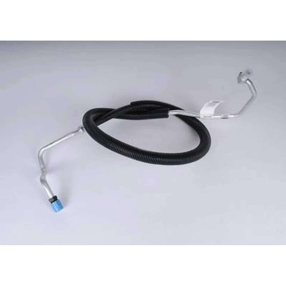 Conjunto de manguera enfriador de aceite de motor GM 12472265 piezas originales Foto 1 de 4