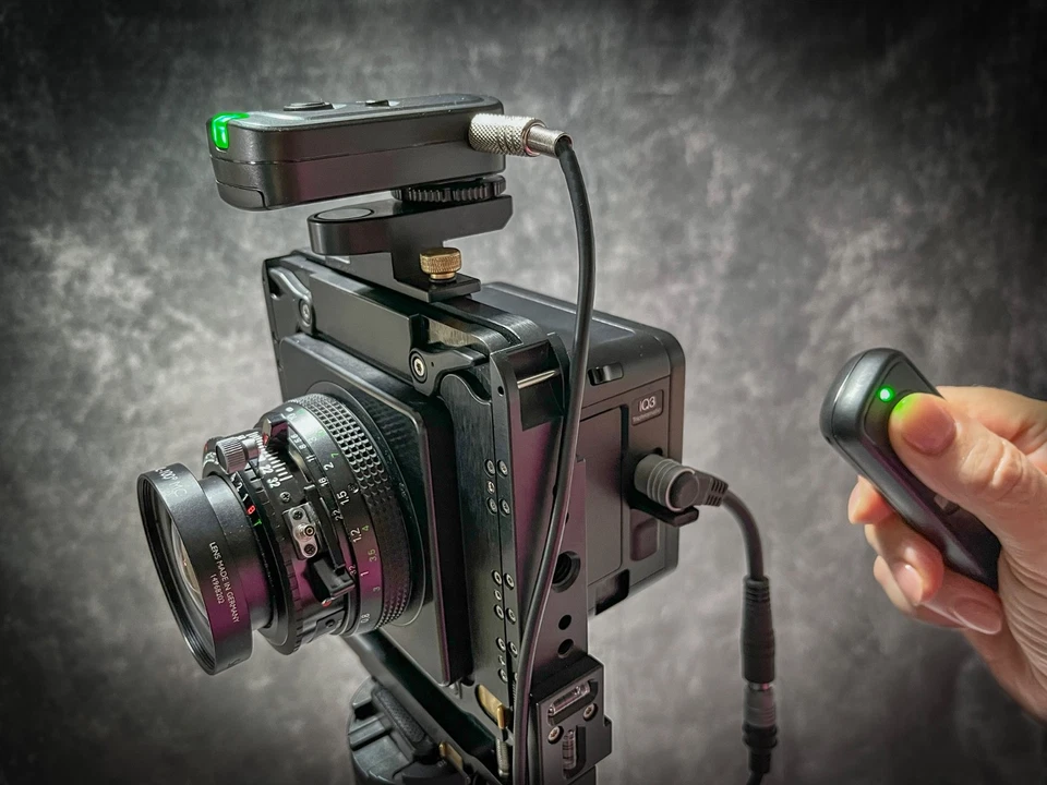 Funk Auslöser für Phase One IQ4 IQ3 in Verbindung mit Alpa 12 Cambo Fachkamera - Bild 1 von 3