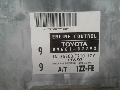 Engine Computer ECM ECU PCM Module 2001-2002 GEO PRIZM 4 Speed 8966102792 - Image 1 of 3