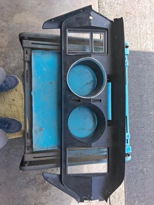 DE COLECCIÓN 1969 AMC Ambassador tablero bisel instrumento AMC #3614851 USADO  Foto 1 de 4