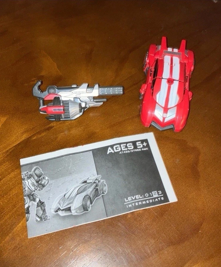 Transformers Fall of Cybertron Sideswipe Deluxe Class Figure 2012 Edition - Image 1 of 1