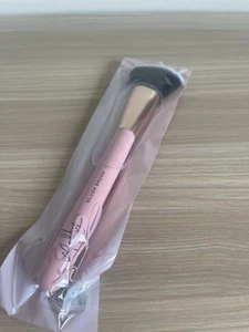 Mally Cepillo de Rubor Grande en Ángulo - Colorete Nuevo Rosa Sellado - Imagen 1 de 3