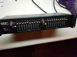 901 EVT 2210 TAPCO INC Electro-Voice EQ - Picture 1 of 6
