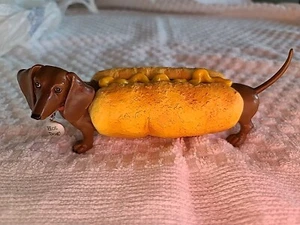 Statuina Westland Hot Diggity HOT DOG bassotto resina senape Doxie  - Foto 1 di 9
