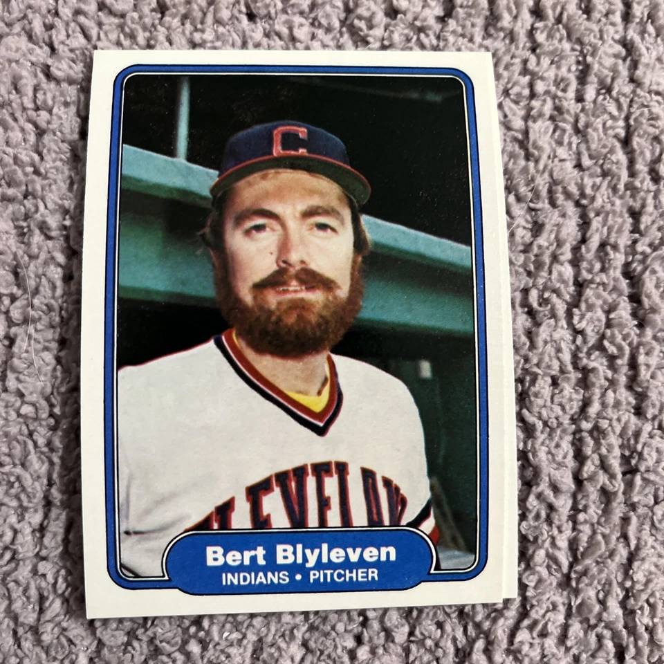 1982 Fleer #361 Bert Blyleven Cleveland Indians - Image 1 of 1