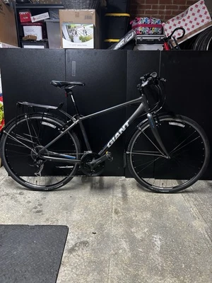 Giant Escape 1 Small In Great Condition Serviced Ready To Use - Image 1 of 4