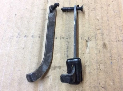 81 82 83 84 85 MERCEDES BENZ 300D 300CD 300TD GLOVE BOX MOVEMENT LIMITER RODS - Image 1 of 4