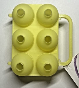 Gelbe Jello Osterei Gaukler Form + Rezept Jello Shots (gebrochenes Scharnier) (1997) - Bild 1 von 7