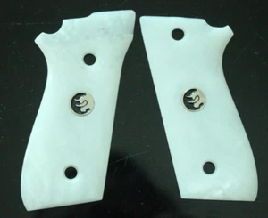 TAURUS PT 92 99 NON DECOCKER GRIPS OLD MODEL CUSTOM BULL RESIN PEARL # SILVER - Picture 1 of 24