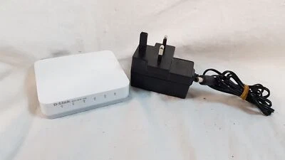 D-Link go-sw-5g 5 Port Gigabit Ethernet Switch with Power Supply - Image 1 of 4