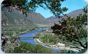 GLENWOOD SPRINGS, Colorado CO birds eye view - Postcard - Picture 1 of 2