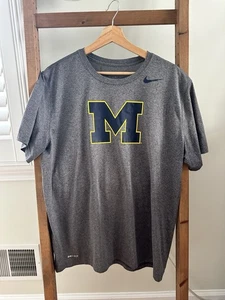 NIKE DRI-FIT UNIVERSITY OF MICHIGAN WOLVERINES FOOTBALL T-SHIRT Grey XL - Picture 1 of 5