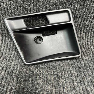 55215884 moldura interna para maçaneta da porta para Jeep Grand Cherokee ZJ (93-98) - Imagem 1 de 4