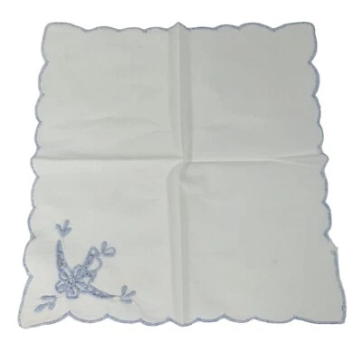 Juego De Colección De 2 Pañuelos Florales Bordados Bordes Festoneados Violeta Suave 10"x10" Foto 1 de 4