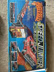 1982 Knickerbocker The Dukes of Hazzard Speed Jumper Stunt Set - Picture 1 of 2