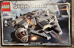 LEGO 4504 Collectible Star Wars Millennium Falcon 2004 RETIRED NEW SEALED Blue
