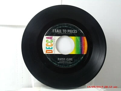 PATSY CLINE -(45)- I FALL TO PIECES / LOVIN' IN VAIN - DECCA RECORDS  31205-1961 - Image 1 of 2