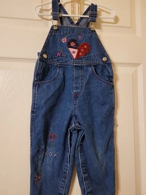 Mono bebé niña de Vitamins 24 meses usado en excelente estado adornado Foto 1 de 4