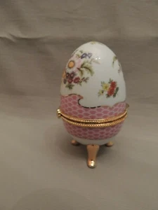 Limoges beauttiful decorative porcelain egg - Picture 1 of 10