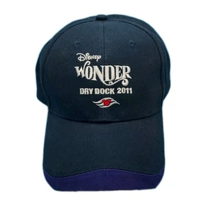 NUOVO! Disney Wonder Cappello Berretto Uomo Blu Navy Strapback Dry Dock 2011 Ricamato - Foto 1 di 7