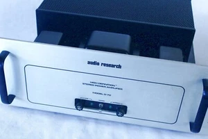 High-End AUDIO RESEARCH D-70 Röhren-Endverstärker, 6550 - Röhren, USA - Bolide - Bild 1 von 24