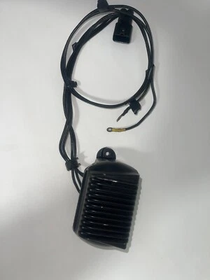 2001 HARLEY DAVIDSON FLHRCI TOURING ROAD GLIDE VOLTAGE REGULATOR - Image 1 of 4