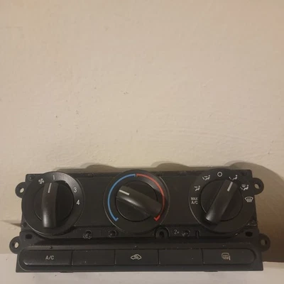 Ford F-150 F 150 Heater Climate Control 2004 2005 2006 2007 2008 - Image 1 of 4