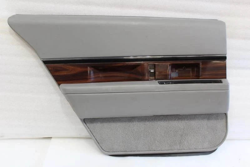 Buick Lesabre 1996 1997 1998 1999 panel de moldura de puerta trasera izquierda gris 16674411 Foto 1 de 4