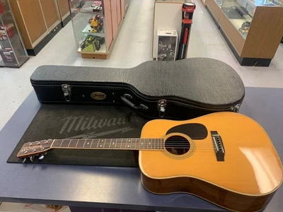 HOHNER HG-310  Ebony fingerboard Natural w/Hard case - Image 1 of 4