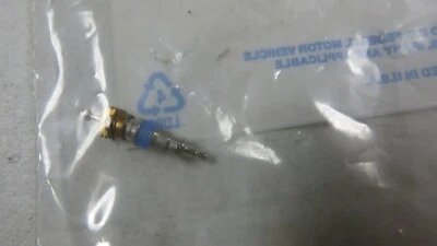 Montaje de banjo de alimentación de aceite Mopar para Dodge Neon 2003-2005 (05045039AA) 2 piezas Foto 1 de 2