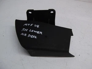 DEFLETTORE ARIA INFERIORE DESTRO DUCATI MULTISTRADA V4 - Foto 1 di 6