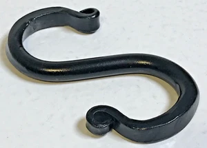 New Hand Hammered Black 2 3/4" Wrought Iron Fancy S Hook USA Home Garden Antique - Picture 1 of 6