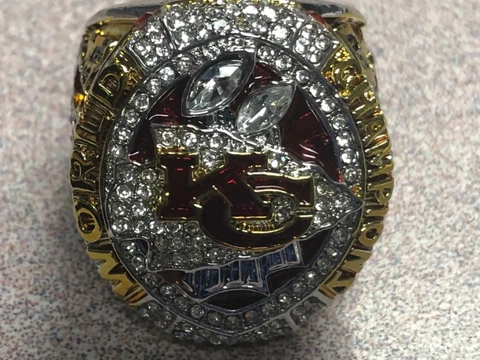 2019 PATRICK MAHOMES  COMMEMORATIVE CHAMPIONSHIP RING KC CHIEFS SIZE 7.5 Cover