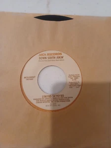 LYNYRD SKYNYRD vg+ 45 "down south jukin' " - Picture 1 of 1