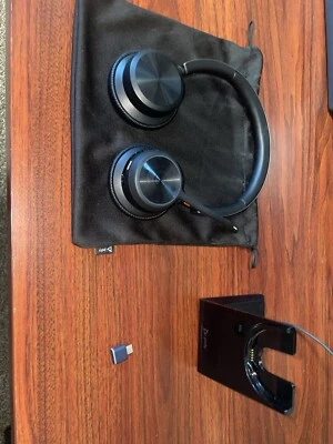 Poly - Voyager 4320 UC Wireless Headset (Plantronics) - Headphones with Boom Mic - Image 1 of 4