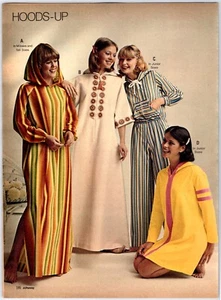 1976 Pretty Ladies In Lounge Wear Robes Paper Print Ads Clippings  - Picture 1 of 8