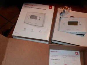 Honeywell Home Programmable Thermostat (RTH221B) - Picture 1 of 2