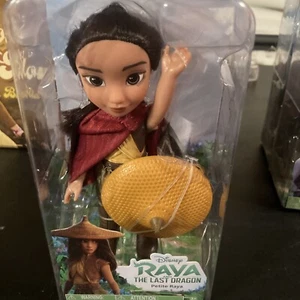 Disney Raya and The Last Dragon Petite Raya Doll 6" Doll Toy New Free Shipping - Picture 1 of 4