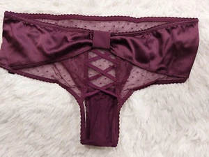 NWT Victoria's Secret Very Sexy Bow-Back Open Lace-Up Cheeky Panty Medium (724) - Picture 1 of 3