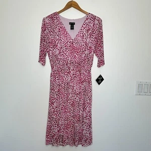 Neu mit Etikett Kate and Lily Netzkleid Damen Größe 14 rosa Passform ausgestellt V-Ausschnitt Kurzarm - Bild 1 von 11