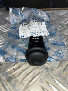 96563835 Interruttore Controllo Specchi Esterni Elettrici Daewoo Matiz - Foto 1 di 3