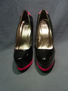 WOMEN'S SHOES Platform "QUPID" BLACK & HOT PINK" 5 1/2HEEL SLIP ON SIZE  6 1/2 M - Picture 1 of 4