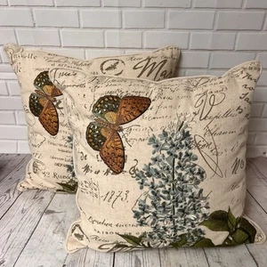Zwei unbenutzte Pier 1 Imports Überwurf Akzent Kissen Schmetterling bestickt beige blau - Bild 1 von 9