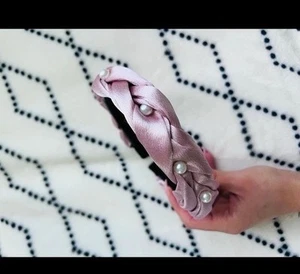 Pink Silk and Pearl Hairband Hair Accessories Gossip Girl - Picture 1 of 2