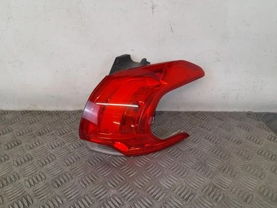 Piloto trasero exterior derecho peugeot 2008 mk1 2013-2019 9678074380 Foto 1 de 4