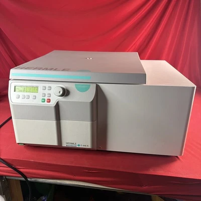 Centrifugadora refrigerada universal Benchmark Scientific (Z446-K) Hermle Foto 1 de 4
